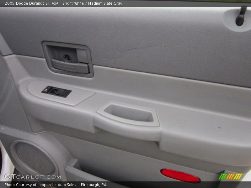 Bright White / Medium Slate Gray 2005 Dodge Durango ST 4x4