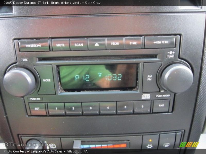 Bright White / Medium Slate Gray 2005 Dodge Durango ST 4x4