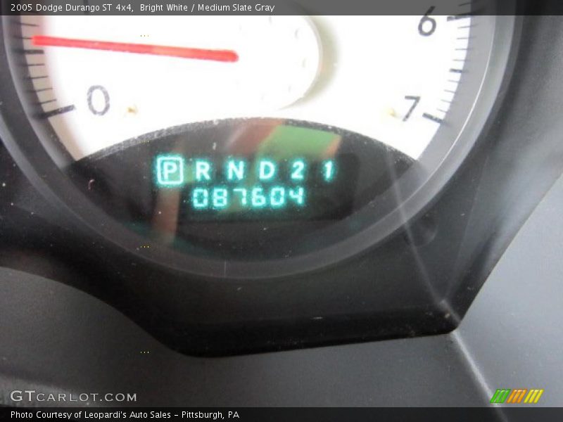 Bright White / Medium Slate Gray 2005 Dodge Durango ST 4x4