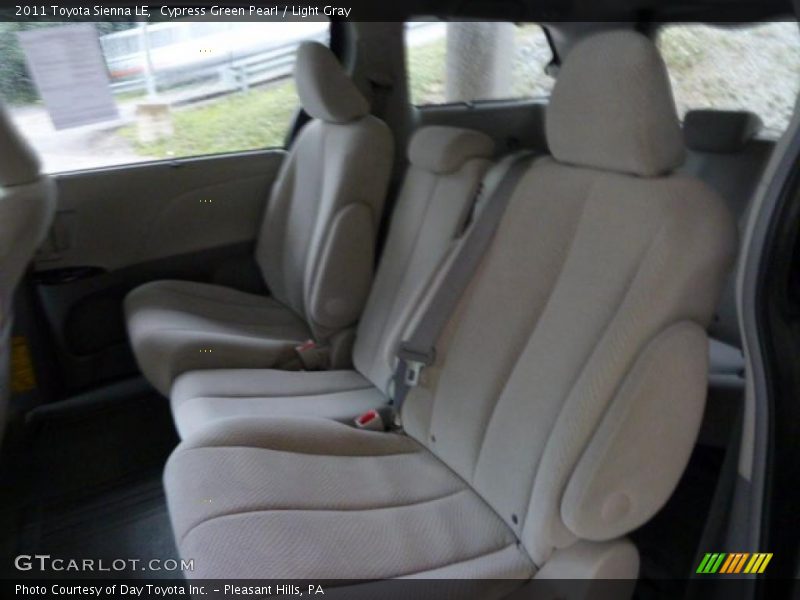Cypress Green Pearl / Light Gray 2011 Toyota Sienna LE