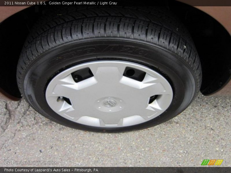 Golden Ginger Pearl Metallic / Light Gray 2011 Nissan Cube 1.8 S