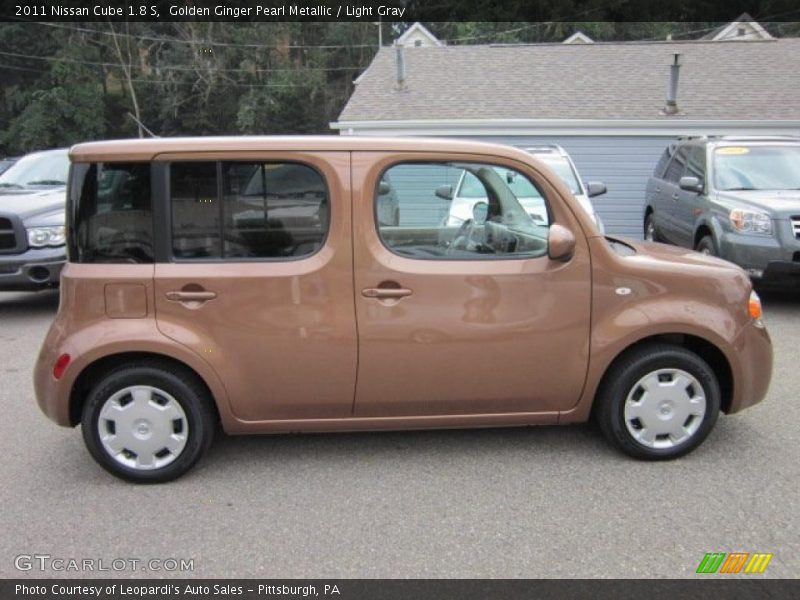 Golden Ginger Pearl Metallic / Light Gray 2011 Nissan Cube 1.8 S