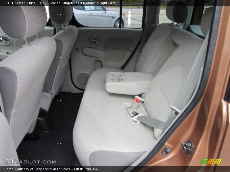  2011 Cube 1.8 S Light Gray Interior