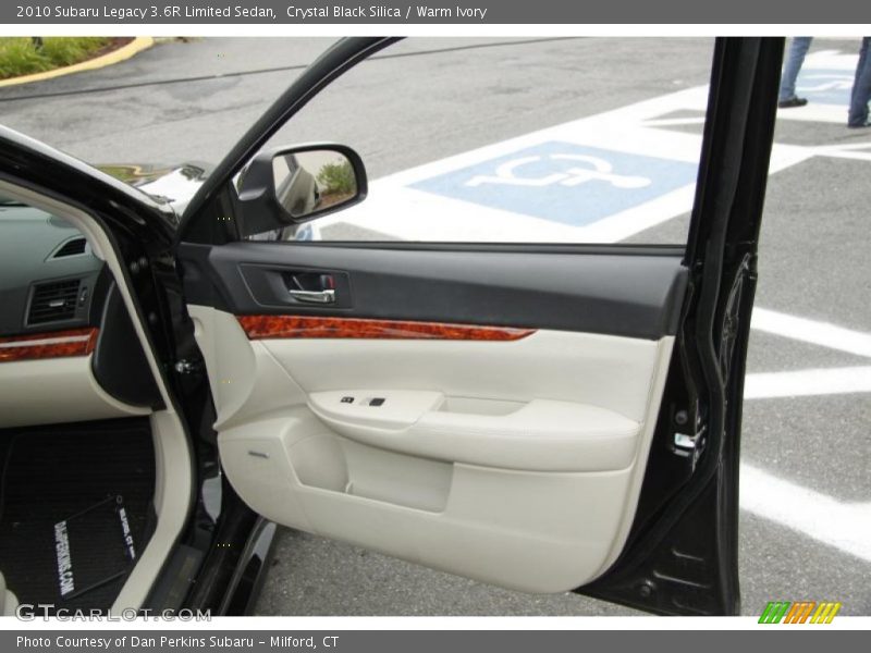 Door Panel of 2010 Legacy 3.6R Limited Sedan