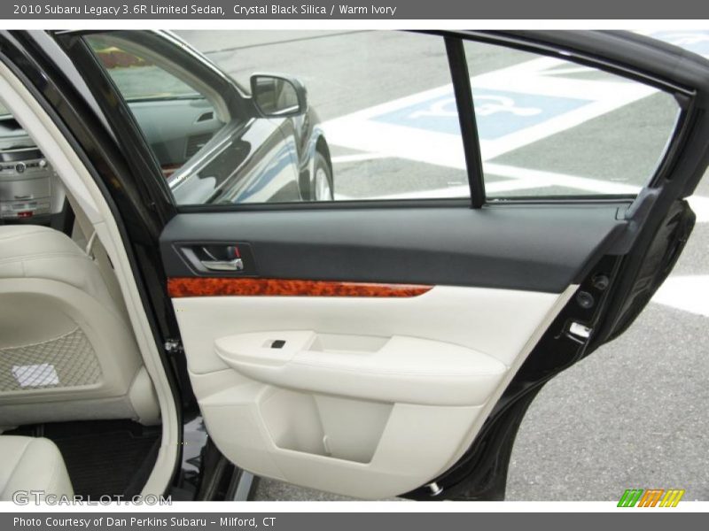 Door Panel of 2010 Legacy 3.6R Limited Sedan