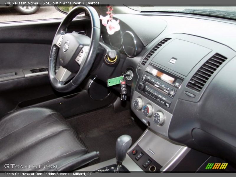 Satin White Pearl / Charcoal 2006 Nissan Altima 2.5 SL