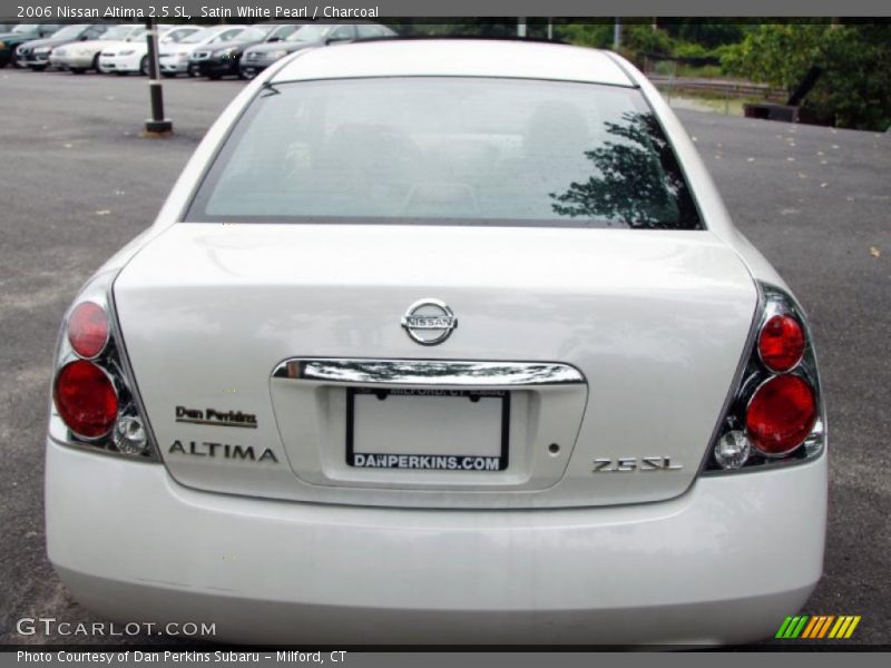Satin White Pearl / Charcoal 2006 Nissan Altima 2.5 SL