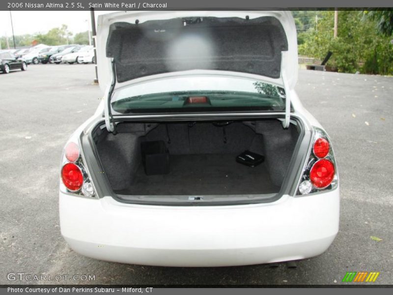 Satin White Pearl / Charcoal 2006 Nissan Altima 2.5 SL