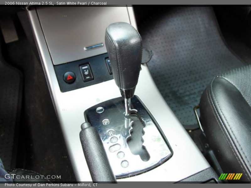 Satin White Pearl / Charcoal 2006 Nissan Altima 2.5 SL