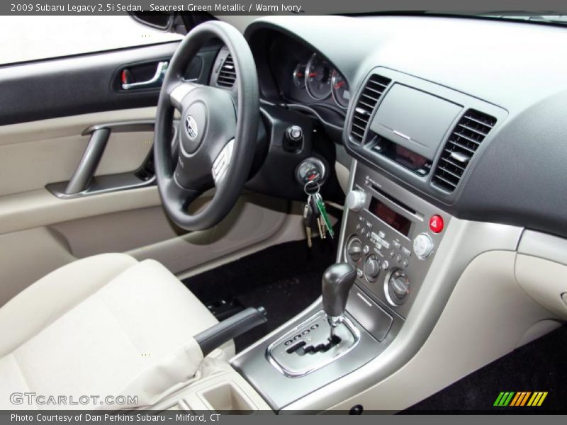 Seacrest Green Metallic / Warm Ivory 2009 Subaru Legacy 2.5i Sedan