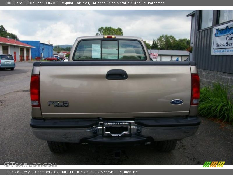 Arizona Beige Metallic / Medium Parchment 2003 Ford F350 Super Duty XLT Regular Cab 4x4