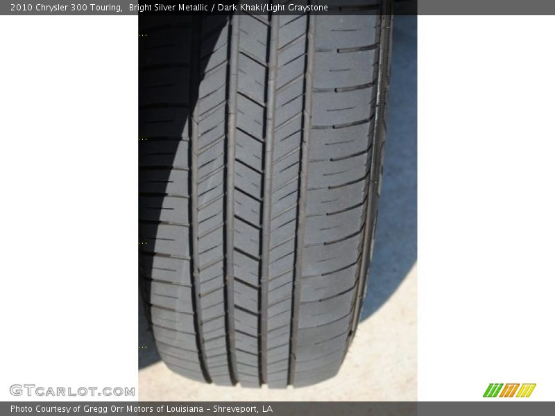 Bright Silver Metallic / Dark Khaki/Light Graystone 2010 Chrysler 300 Touring