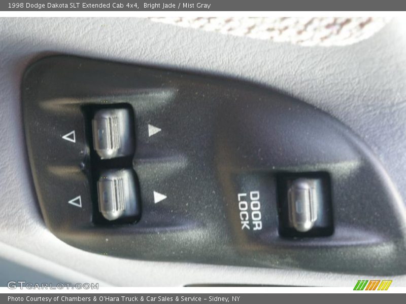 Controls of 1998 Dakota SLT Extended Cab 4x4