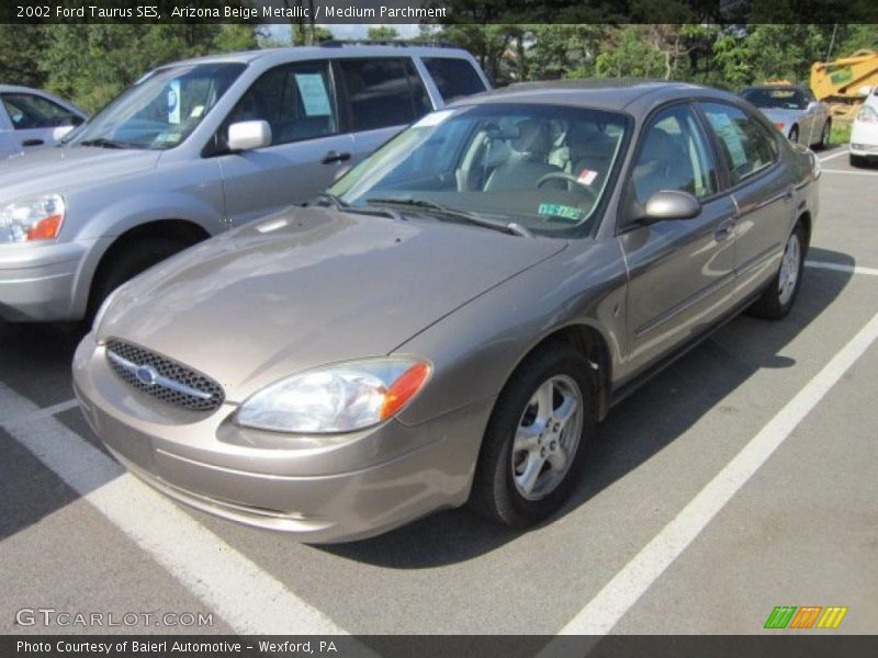 Front 3/4 View of 2002 Taurus SES