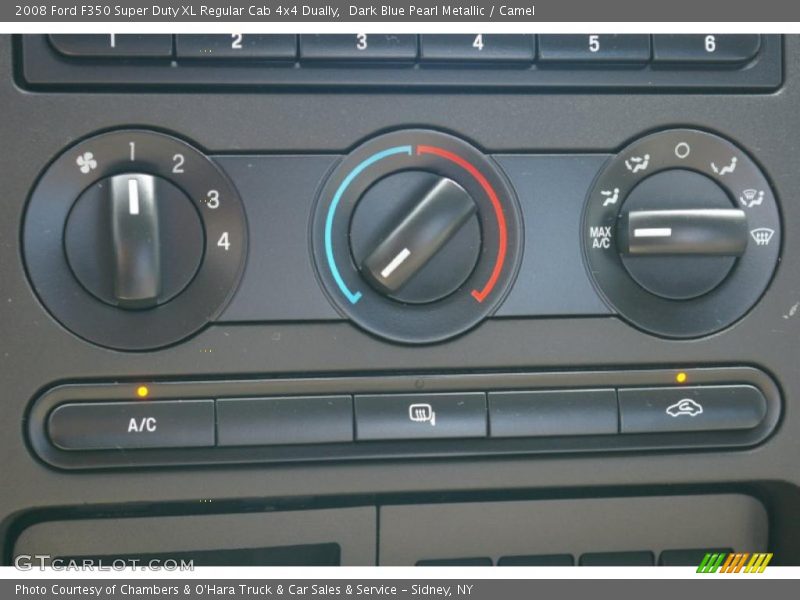 Controls of 2008 F350 Super Duty XL Regular Cab 4x4 Dually