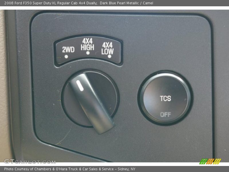 Controls of 2008 F350 Super Duty XL Regular Cab 4x4 Dually