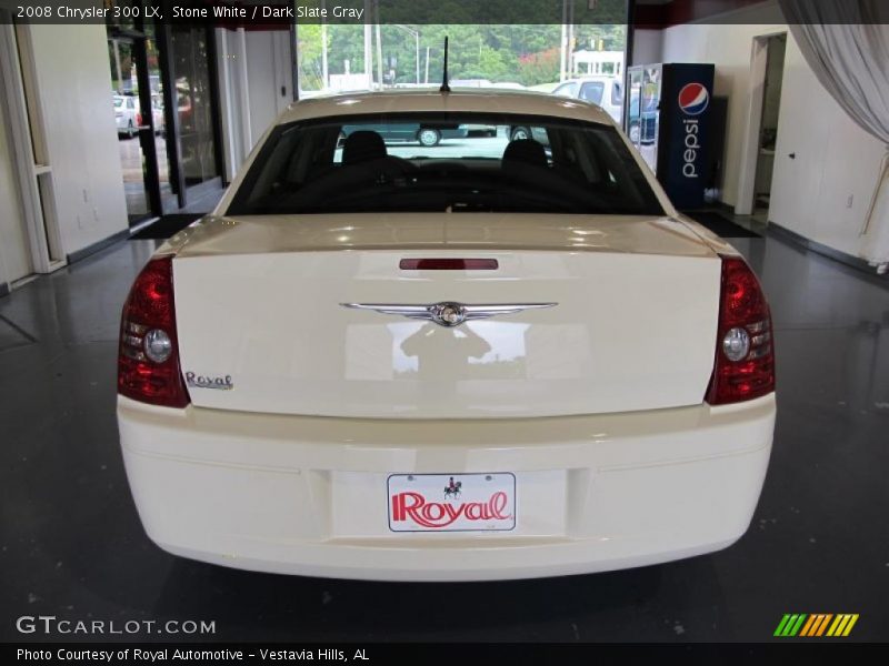 Stone White / Dark Slate Gray 2008 Chrysler 300 LX