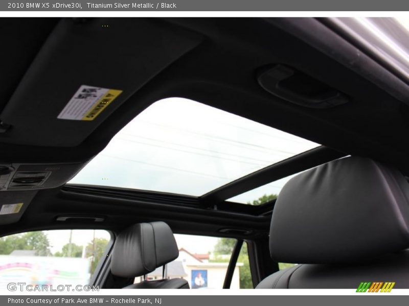 Titanium Silver Metallic / Black 2010 BMW X5 xDrive30i