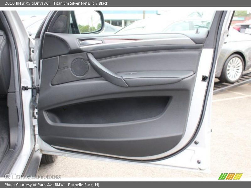 Titanium Silver Metallic / Black 2010 BMW X5 xDrive30i