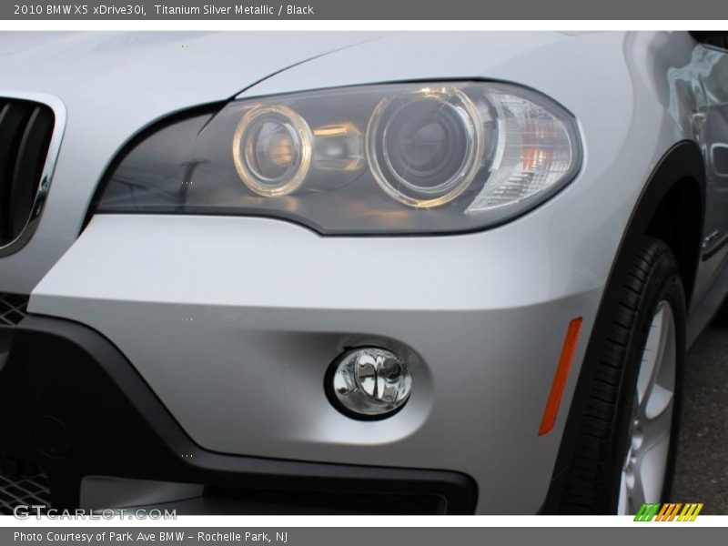 Titanium Silver Metallic / Black 2010 BMW X5 xDrive30i