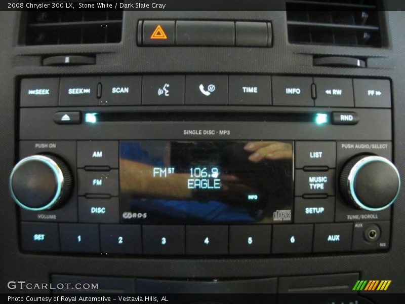 Stone White / Dark Slate Gray 2008 Chrysler 300 LX