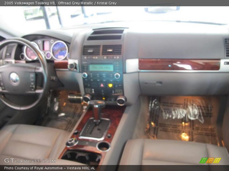 Offroad Grey Metallic / Kristal Grey 2005 Volkswagen Touareg V8