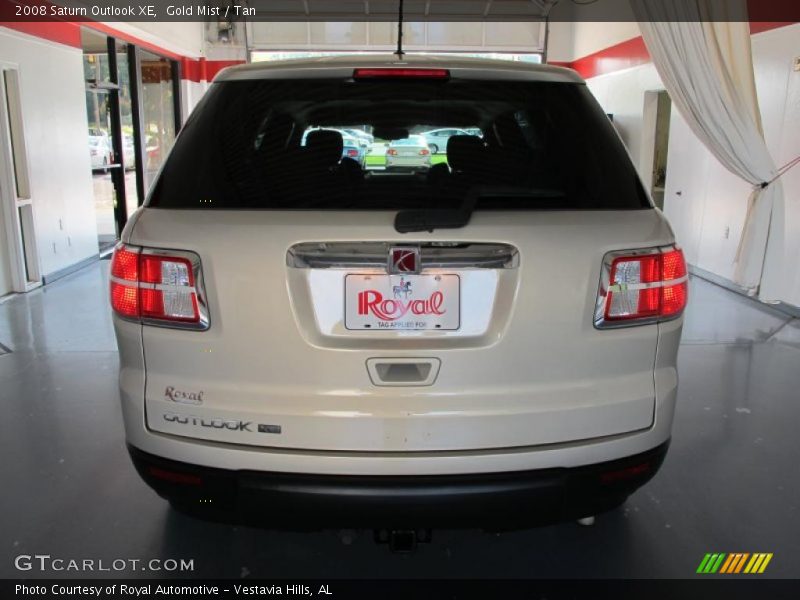Gold Mist / Tan 2008 Saturn Outlook XE