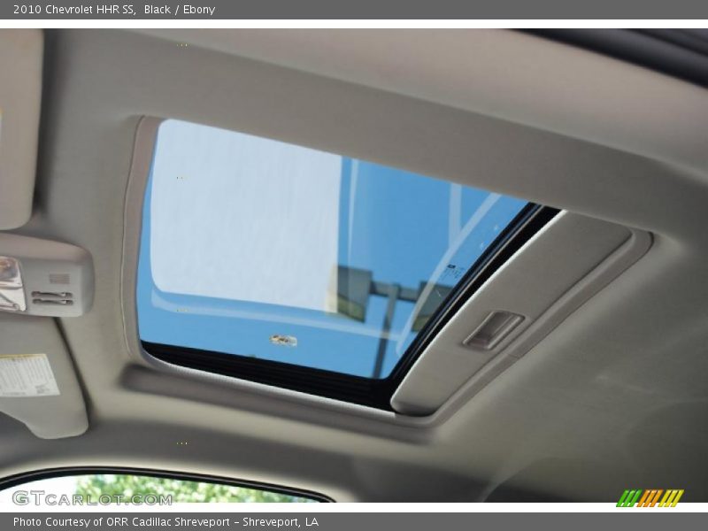 Sunroof of 2010 HHR SS