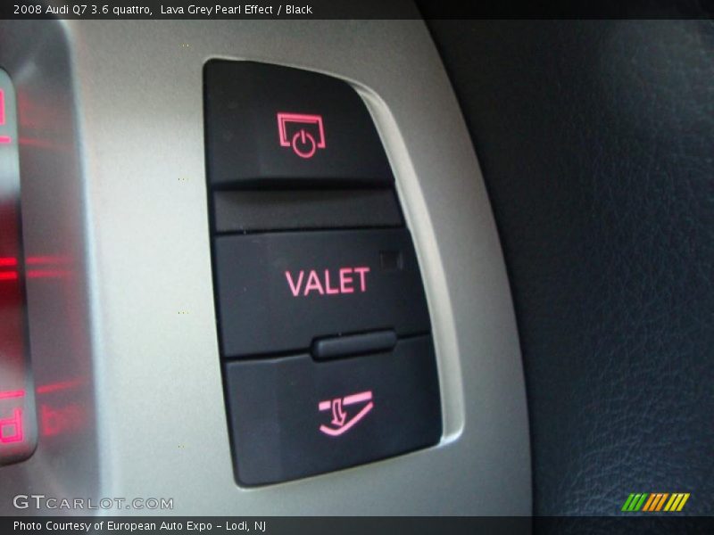 Lava Grey Pearl Effect / Black 2008 Audi Q7 3.6 quattro