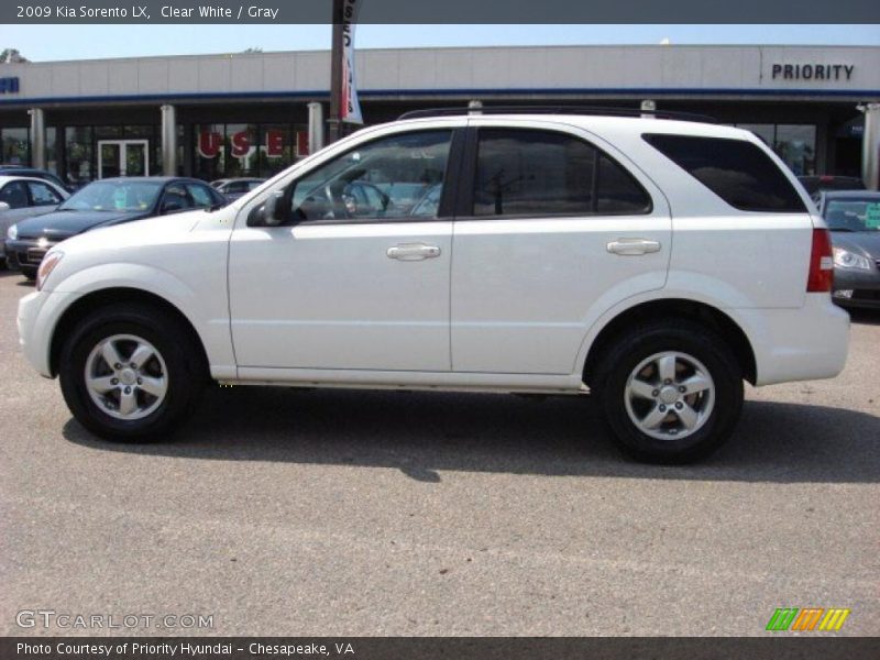 Clear White / Gray 2009 Kia Sorento LX