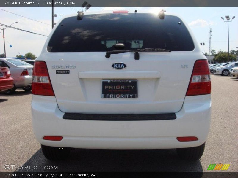 Clear White / Gray 2009 Kia Sorento LX