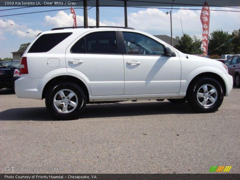 Clear White / Gray 2009 Kia Sorento LX