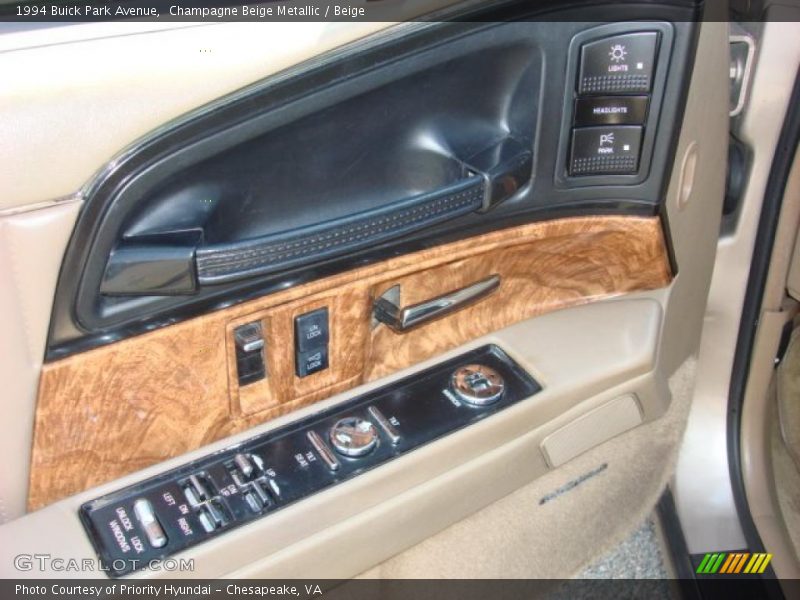 Champagne Beige Metallic / Beige 1994 Buick Park Avenue