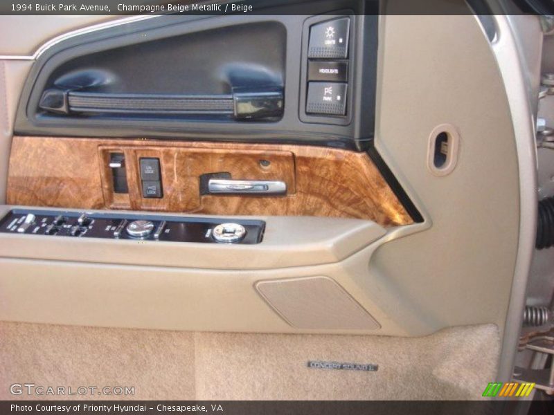 Champagne Beige Metallic / Beige 1994 Buick Park Avenue