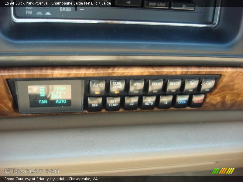 Champagne Beige Metallic / Beige 1994 Buick Park Avenue