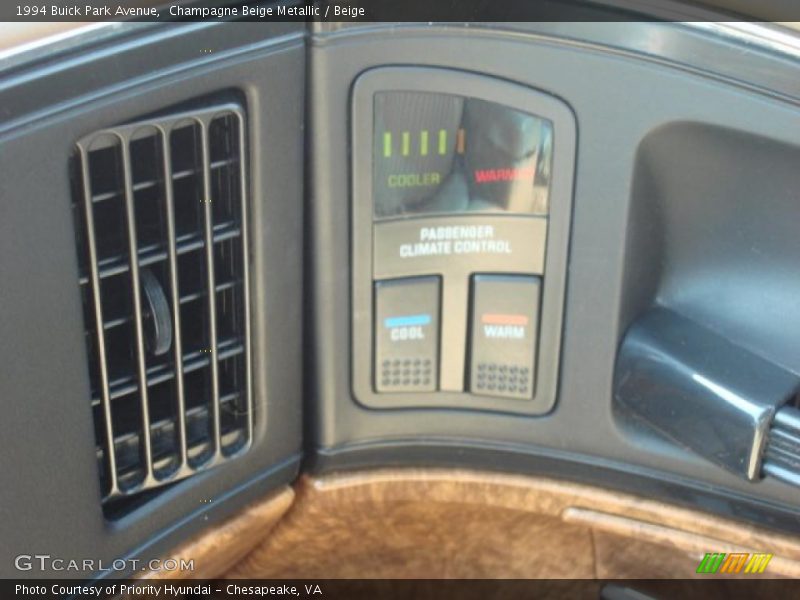 Champagne Beige Metallic / Beige 1994 Buick Park Avenue