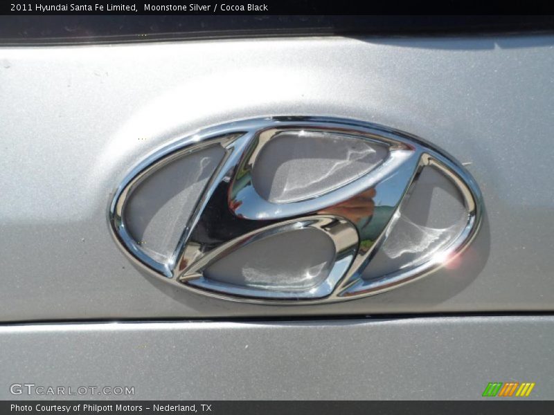 Moonstone Silver / Cocoa Black 2011 Hyundai Santa Fe Limited