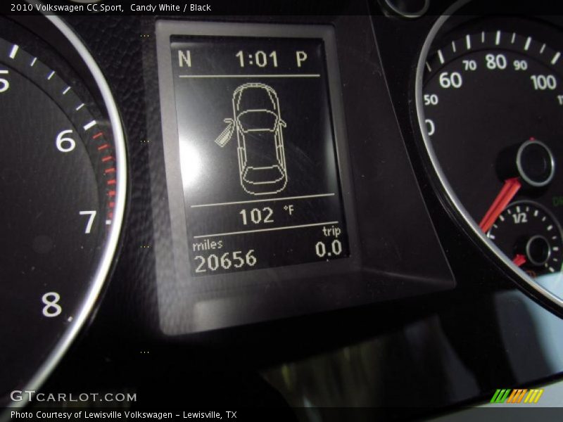 Candy White / Black 2010 Volkswagen CC Sport