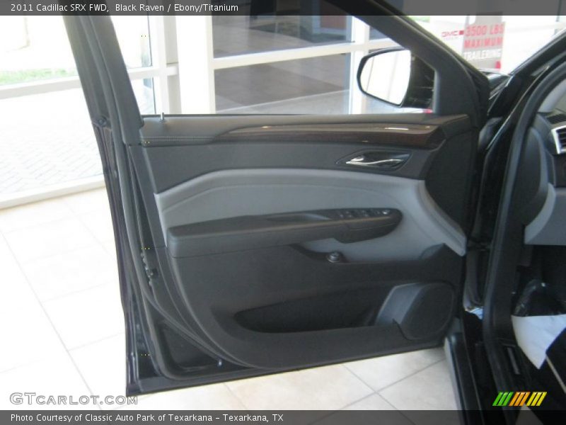 Black Raven / Ebony/Titanium 2011 Cadillac SRX FWD