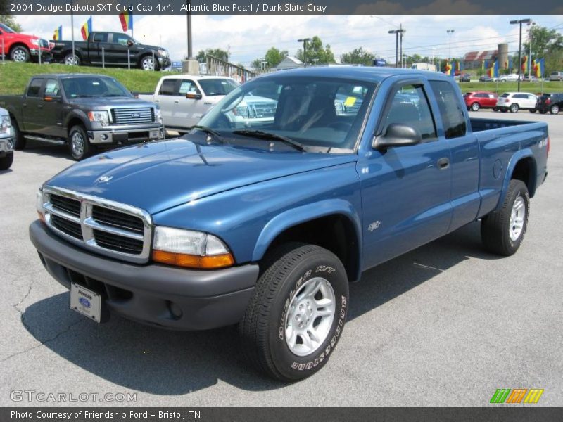 Atlantic Blue Pearl / Dark Slate Gray 2004 Dodge Dakota SXT Club Cab 4x4