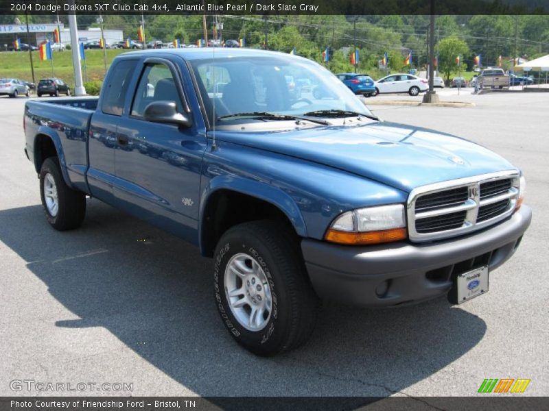 Atlantic Blue Pearl / Dark Slate Gray 2004 Dodge Dakota SXT Club Cab 4x4