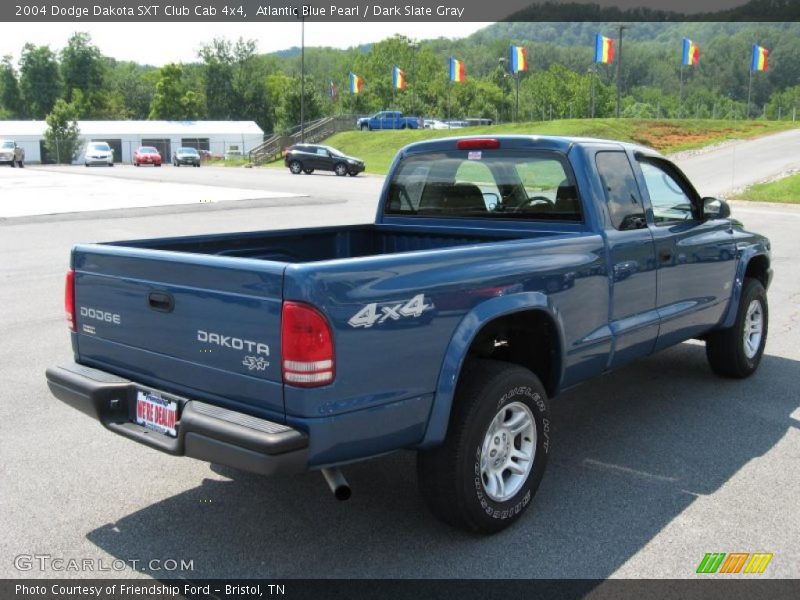 Atlantic Blue Pearl / Dark Slate Gray 2004 Dodge Dakota SXT Club Cab 4x4