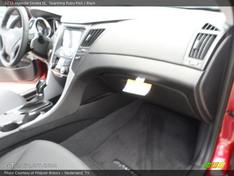 Sparkling Ruby Red / Black 2012 Hyundai Sonata SE