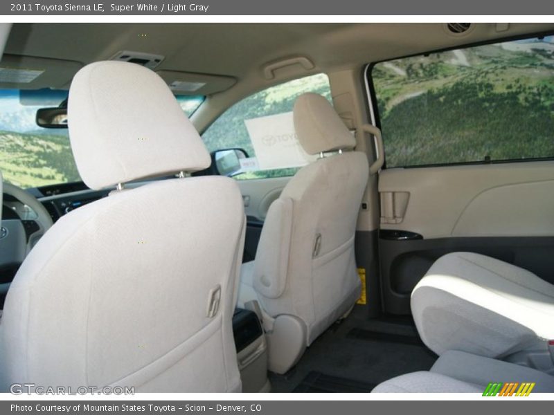 Super White / Light Gray 2011 Toyota Sienna LE
