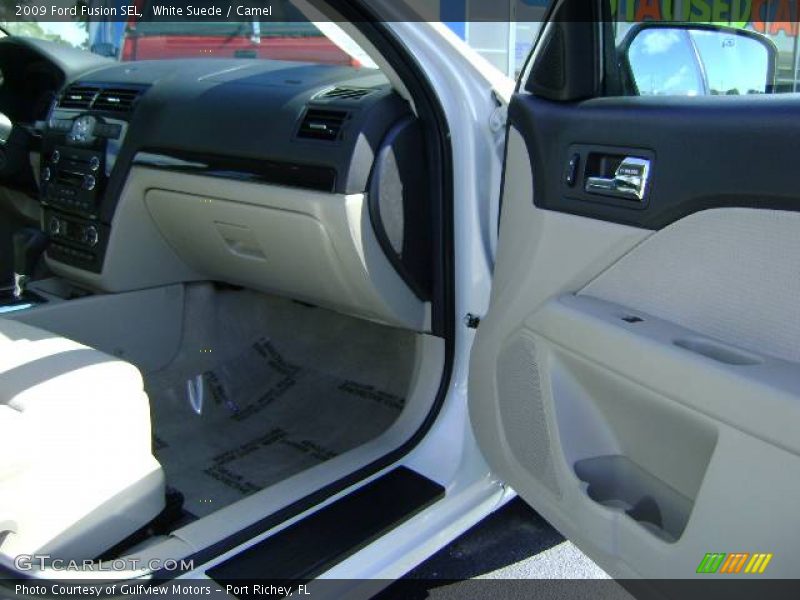 White Suede / Camel 2009 Ford Fusion SEL