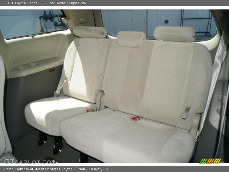 Super White / Light Gray 2011 Toyota Sienna LE