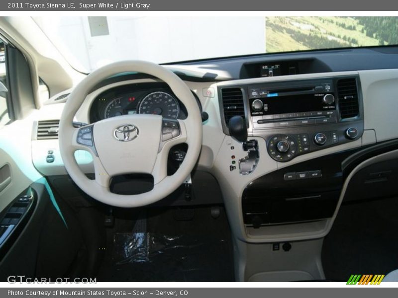 Super White / Light Gray 2011 Toyota Sienna LE