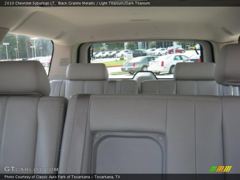 Black Granite Metallic / Light Titanium/Dark Titanium 2010 Chevrolet Suburban LT