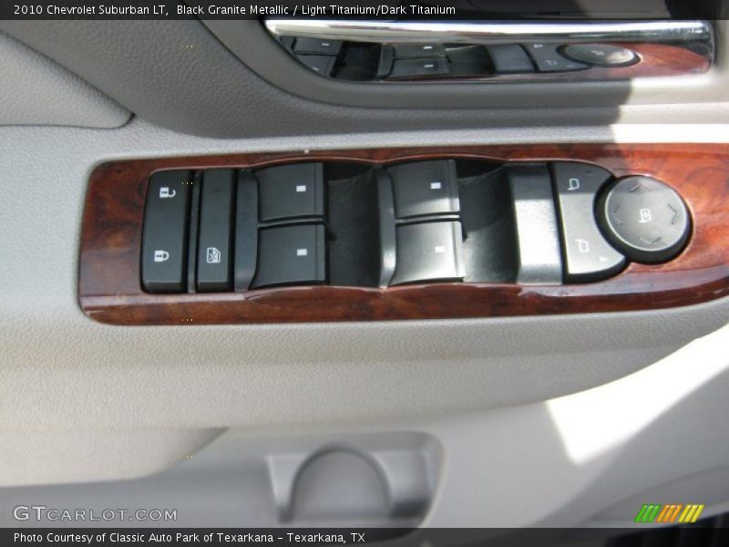 Black Granite Metallic / Light Titanium/Dark Titanium 2010 Chevrolet Suburban LT