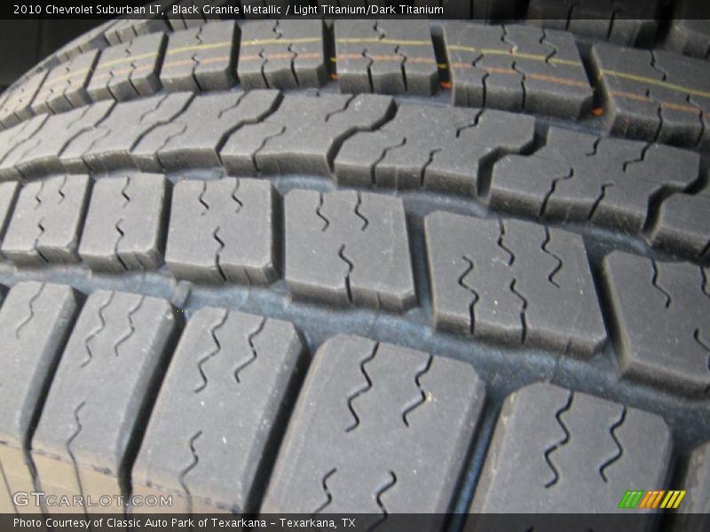 Black Granite Metallic / Light Titanium/Dark Titanium 2010 Chevrolet Suburban LT